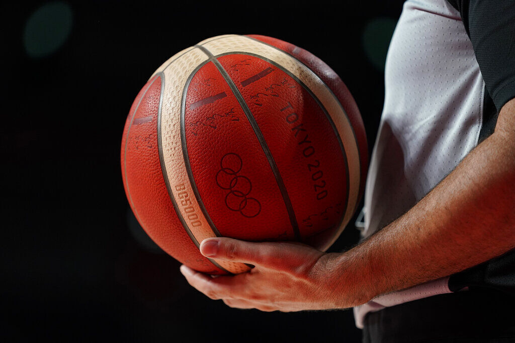 63 consecutive victories in FIBA competition